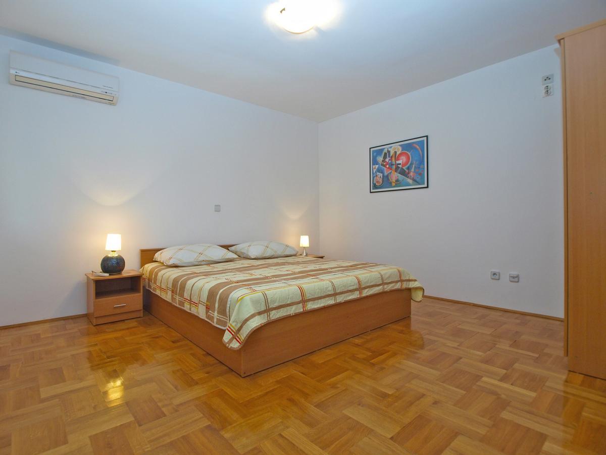 Apartment Alma 1600 Pula Dış mekan fotoğraf